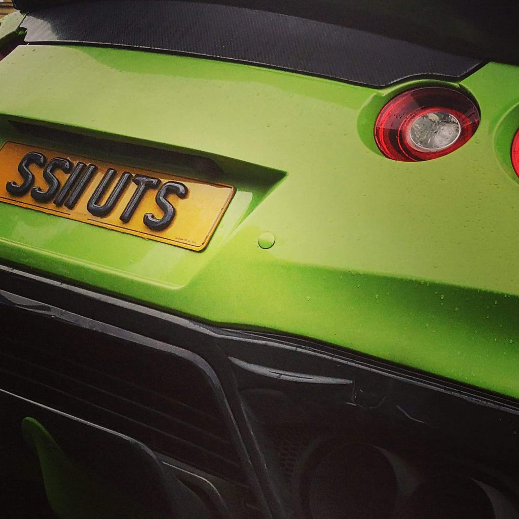 Hulk green Nissan GTR with some 4D gel plates